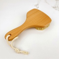 Brosse à dos en matériaux naturels, vente en gros, brosse de nettoyage à sec végane avec finition style antique et long manche pour usage quotidien