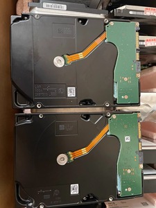 SSDSC2KB038TZ01 INT D3-S4520 3.84T SATA 2.5 POUCES SSD - Product Image 2