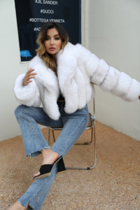 Manteau court en fourrure de renard pour <span class=keywords><strong>femme</strong></span>, chaud, couleur personnalisée, <span class=keywords><strong>taille</strong></span> personnalisée, grand col en fourrure - Product Image 5