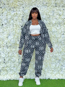 2026新款时尚女装三件套休闲运动服装套装长上衣棉短裤实心印花图案欧式 - Product Image 2