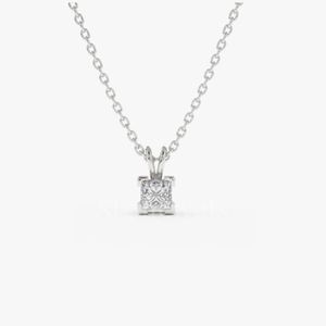 Colgante Plata Diamante Corte Princesa de Stonewels. Con un brillante diamante de corte princesa en un diseño de colgante clásico - Product Image 1