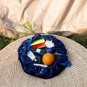 Sac à cordon en velours de soie d'hiver confortable Logo brodé doux 25 pouces sac de maquillage de haute qualité - Product Image 5