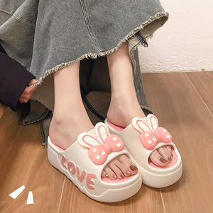 Sandali Estivi da Donna con Suola Spessa, Aperti, Stampati, con Rialzo, Decorazione a Fiocco a Orecchie di Coniglio e Scritta LOVE Laterale Colorata - Product Image 3