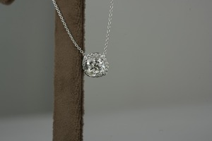 Collar de Mujer con Diamante Cultivado en Laboratorio de Lujo, Corte Cojín, Chapado en Oro de 14/18Kt, Certificado IGI, Diseño Moderno - Product Image 3