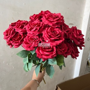 MSFAME <span class=keywords><strong>Flores</strong></span> Rojas Ramo de Novia 9 Cabezas Colores Dobles Rosas Artificiales Blancas Flor de Seda Dorada Rosa - Product Image 1
