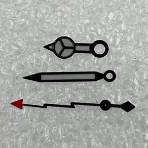 NH35A Mouvement de montre étanche en acier inoxydable <span class=keywords><strong>Aiguilles</strong></span> noires 3 broches <span class=keywords><strong>Aiguilles</strong></span> sans pointeurs de montre luminescents Ensemble de main pour pièces de montre - Product Image 3