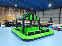 Château sautant gonflable en bâche PVC pour adultes barre d'eau flottante prête à la fête équipement d'amusement extérieur 300kg capacité 6-8