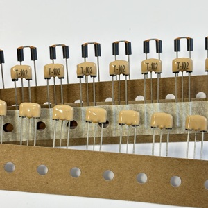 <span class=keywords><strong>SMD</strong></span> Ferrite <span class=keywords><strong>chip</strong></span> hạt EMI lọc cao hiện tại Điện dẫn từ tính thành phần RF ức chế tiếng ồn - Product Image 6