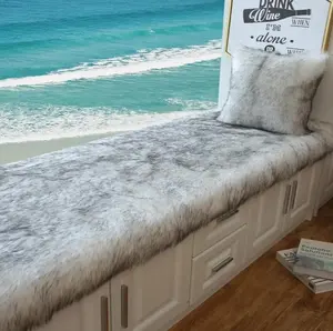 Vente en gros de tapis moelleux de luxe en fausse fourrure coussin de fenêtre en <span class=keywords><strong>baie</strong></span> tapis <span class=keywords><strong>pas</strong></span> <span class=keywords><strong>cher</strong></span> de couleur unie en fausse peau de mouton épais cheveux longs jeter - Product Image 2