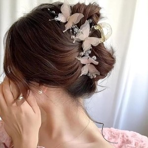 Offre Spéciale élégant papillon pinces à <span class=keywords><strong>cheveux</strong></span> perle décoré crabe griffe épingles à <span class=keywords><strong>cheveux</strong></span> blanc mariage <span class=keywords><strong>cheveux</strong></span> accessoires pour filles mère - Product Image 3