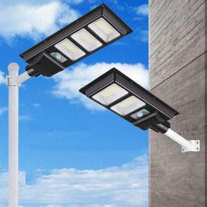 โคมไฟถนนโซลาร์เซลล์ LED กำลังสูงแบบโมโนคริสตัลไลน์ซิลิคอนสำหรับภายนอกอาคาร พร้อมเซ็นเซอร์ตรวจจับความเคลื่อนไหว IP65 วัสดุ ABS แบตเตอรี่ LiFePO4 - Product Image 4