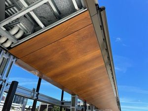 Panneaux composites en alliage d'aluminium à grain de bois moderne personnalisés, antistatiques, ignifuges (A2/B1), garantie 20 ans, installation gratuite, UV - Product Image 5