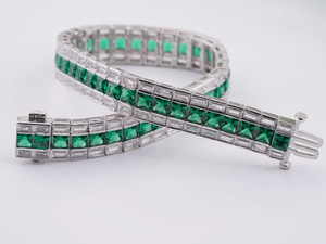 Elegante Brazalete de Plata 925 con Moissanita y Diseño de Corte Brillante Redondo para Accesorios de Moda Contemporánea - Product Image 2