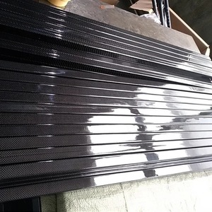 Tubo Cuadrado de Fibra de Carbono 3K, Tamaño Personalizado, Alta Resistencia, para Maquinaria, Productos Químicos y Artículos Deportivos - Product Image 4