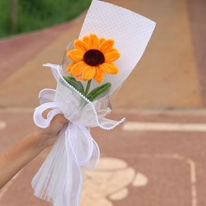 Bouquet de fleurs torsadées, savon artisanal prêt à l'emploi, soie, matériel DIY, cadeau parfait pour un anniversaire ou une remise de diplôme pour votre petite amie - Product Image 3