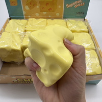 Jouet à presser en PU en forme de bloc de fromage, balle anti-stress souple en PU en forme de beurre, jouet sensoriel à presser en forme de bâton de fromage souple à mémoire de forme - Unisexe pour 14 ans et plus