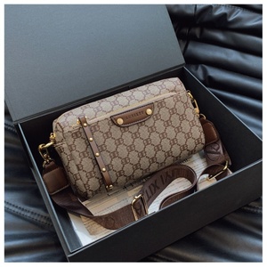 Sac à bandoulière en cuir PVC tendance 2025 pour femme, sac à main de créateur à prix réduit, vente en gros - Product Image 6