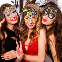 Grenzüberschreitende Teen-Brille aus PET-Material, Neu 2027, Neujahrs-Party-Dekoration, Schwarz-Gold-Rahmen, Silvester-Foto-Requisiten