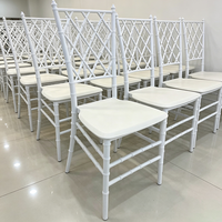 Chaise Chiavari empilable en métal blanc pour salle à manger, idéale pour mariages en extérieur, banquets, événements et événements festifs – Vente en gros