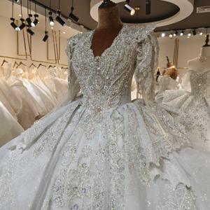 Vestido de Novia de Manga Larga con Cuello en V, Silueta de Sirena/Trompeta, Estilo Moderno con Apliques, Precioso Vestido de Novia LSML006 para - Product Image 3