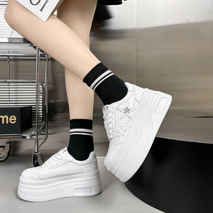 2025 baskets à logo personnalisé chaussures à plateforme épaisse <span class=keywords><strong>pour</strong></span> femmes baskets blanches confortables baskets Basket <span class=keywords><strong>pour</strong></span> <span class=keywords><strong>femme</strong></span> fabriquées sur mesure - Product Image 5