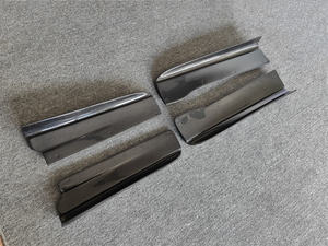 Faldones Laterales de Fibra de Carbono Estilo HM JINGYUE para <span class=keywords><strong>Ferrari</strong></span> F430, Kit Extendido de Cuatro Piezas Usado, Tornillos de Fijación, 1 Año de Garantía - Product Image 4