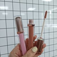 Fournisseurs en Gros de Maquillage Cosmétiques Gloss à Lèvres Marque Blanche Logo Personnalisé Gloss Transparent Végane Résistant à l'Eau