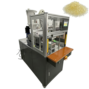 Machine de moulage basse pression sans points noirs avec système d'extrusion à vis pour une production propre - Product Image 2