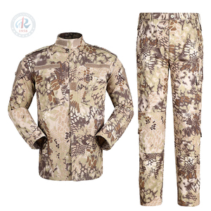 بدلة تدريب تكتيكية بتصميم أكسفورد كلاسيكي، طقم زي مموه بأكمام طويلة وسترة وبنطلون مقاوم للرياح للارتداء في الهواء الطلق، تصنيع حسب الطلب - Product Image 4