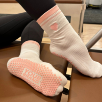 Chaussettes de yoga en coton mi-mollet avec logo personnalisé, antidérapantes, absorbant les chocs, pour Pilates, échantillon gratuit, chaussettes de yoga et de Pilates