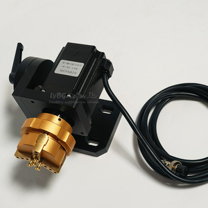 Axe rotatif professionnel pour bijoux, réglage d'angle à 90 degrés avec pince en cuivre pour machine de marquage laser à fibre - Product Image 4