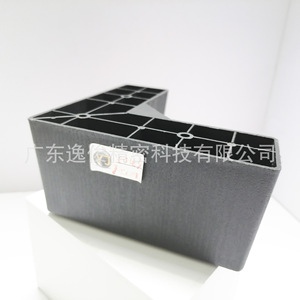 Soporte de Plástico en Forma de L para Estantes, 75 mm, Negro, Tamaño Personalizable para Armario, Fácil Instalación - Product Image 3