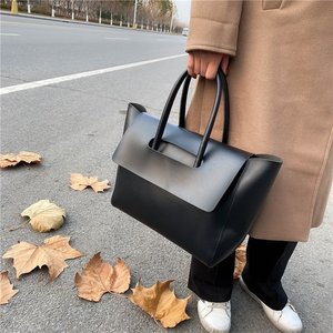 Newest Wholesale Women's Retro Large Capacity Handbag Crossbody <b>Zip</b> Closure PU Underarm <b>Tote</b> Bags - Product Image 2