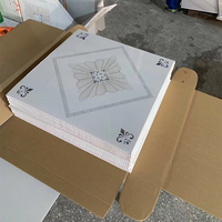 Nouveau panneau de plafond en PVC blanc carré 3D moderne décoratif pour l'intérieur, 60 x 60, carreaux de plafond 2x2 pour le plafond de la maison