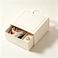 Boîte cadeau en papier avec poignée personnalisée pour emballage cadeau d'accessoires de foulard