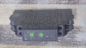 Minuteur numérique intelligent GIC à piles 110DT4 PVC 110V 5A 50/60Hz 0,1s-100h Noir Équipement industriel - Product Image 4