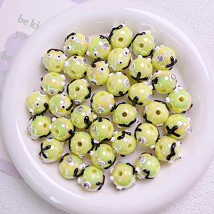 Perles acryliques 3D peintes à la main, perles colorées en forme de diamant, perles lâches de 16 mm de forme irrégulière pour chaîne de téléphone portable DIY - Product Image 5