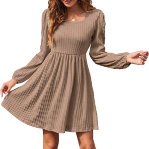 Vestidos Mini de Punto Jacquard de Manga Larga con Cuello Cuadrado y Color Sólido para Mujer, Nueva Colección de Otoño, Venta al Por Mayor Personalizada - Product Image 5