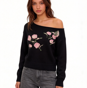 Maglione Pullover da Donna <span class=keywords><strong>con</strong></span> Spalle Scoperte e Motivo Floreale Intarsiato 2027 - Product Image 1