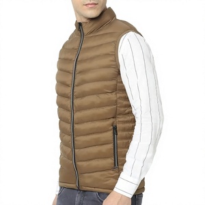 Chaleco Acolchado Marrón para Hombre, Sin Mangas, Cierre de Cremallera, Resistente al Agua y al Viento, Cuello Alto, Informal, para Invierno, Relleno de Poliéster - Product Image 3