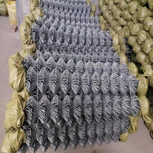 รั้วตาข่ายเหล็กชุบสังกะสีขนาด 6 ฟุต สำหรับฟาร์มปศุสัตว์  ติดตั้งง่าย - Product Image 3