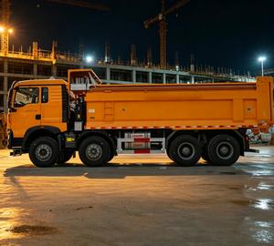 Camion benne d'<span class=keywords><strong>occasion</strong></span> HOWO TX 8x4 371HP Euro 2, robuste et stable, 16 tonnes, pour le remplissage <span class=keywords><strong>de</strong></span> ballast ferroviaire et le transport <span class=keywords><strong>de</strong></span> terre - Product Image 1