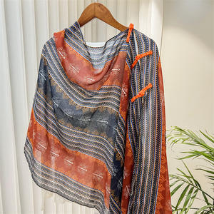 2025 alla moda primavera estate Multi-funzione di <span class=keywords><strong>cotone</strong></span> Voile sciarpe all'aperto spiaggia coprire lo scialle con bottoni cinesi - Product Image 2