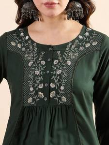 Top bordado Camisa de algodón Estilo Top regular - Product Image 2