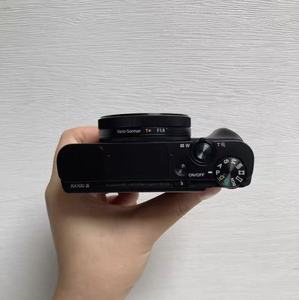 Appareil photo numérique compact Sony RX100 Mark III d'occasion, 20,1 MP, capteur 1 pouce, vidéo Full HD, bon état, prêt à être expédié - Product Image 4