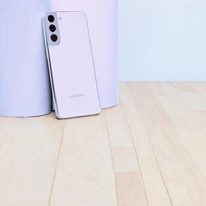 99% nouveau pour Samsung S22 + 5G Smartphones Original débloqué 108MP caméra arrière 256GB stockage Qualcomm US Version-remis à neuf - Product Image 4