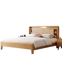 Lit en bois massif minimaliste moderne avec tête de lit en rotin, étagère de rangement intégrée, éclairage LED intégré, meubles de chambre à coucher Japandi, lit plateforme