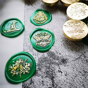 Sceau de cire et les reliques de <span class=keywords><strong>la</strong></span> mort, 943 pièces, 3CM, motif hibou magique, <span class=keywords><strong>poste</strong></span> de fortune, Badge d'école poudlard, sceau de cire densité, manche en bois - Product Image 2