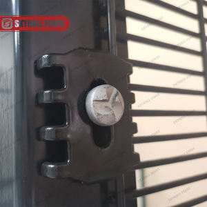 Clôture anti-escalade du Moyen-Orient, clôture <span class=keywords><strong>en</strong></span> acier soudée à verrouillage automatique, clôture <span class=keywords><strong>en</strong></span> métal haute sécurité, panneau de clôture <span class=keywords><strong>en</strong></span> treillis soudé, fil électrique - Product Image 2