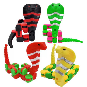 Creativo anillo de mano cambiable serpiente juguete alivio del estrés plástico punta del dedo peonza para niños - Product Image 1